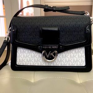 Michael Kors Shoulder Bag